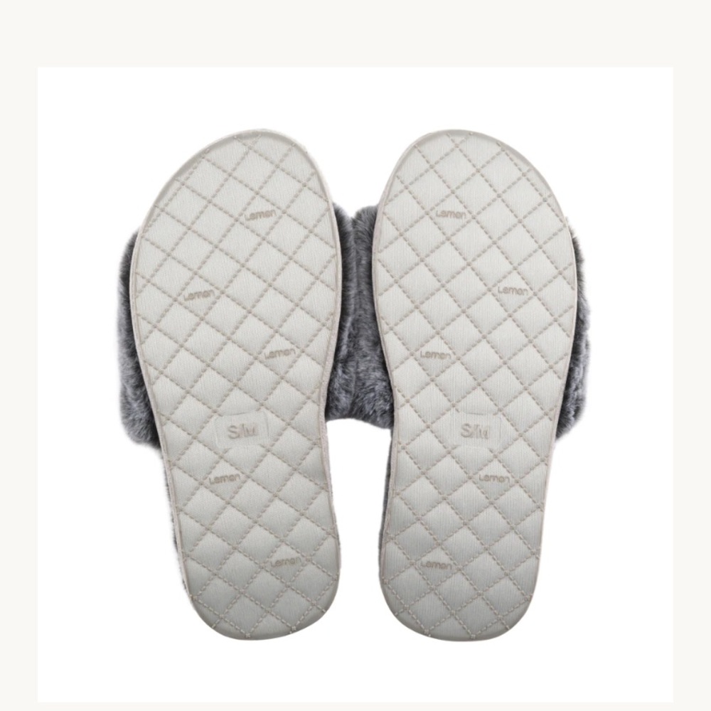 Fuzzy Slippers - Picture 2 of 3